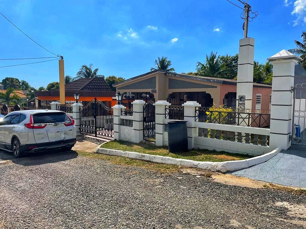 House for Sale   Old Harbour