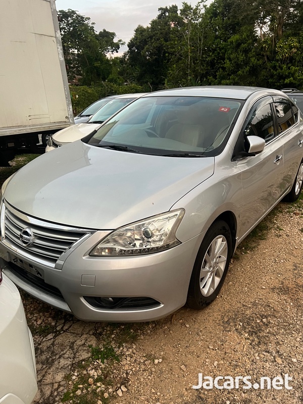 Nissan Sylphy 2,0L 2013