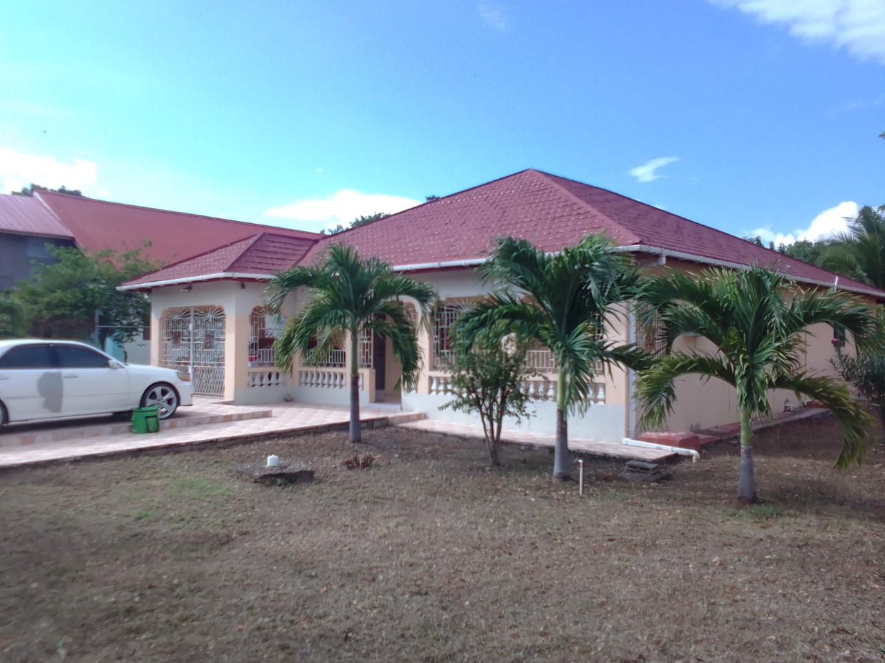 House for Sale   May Pen