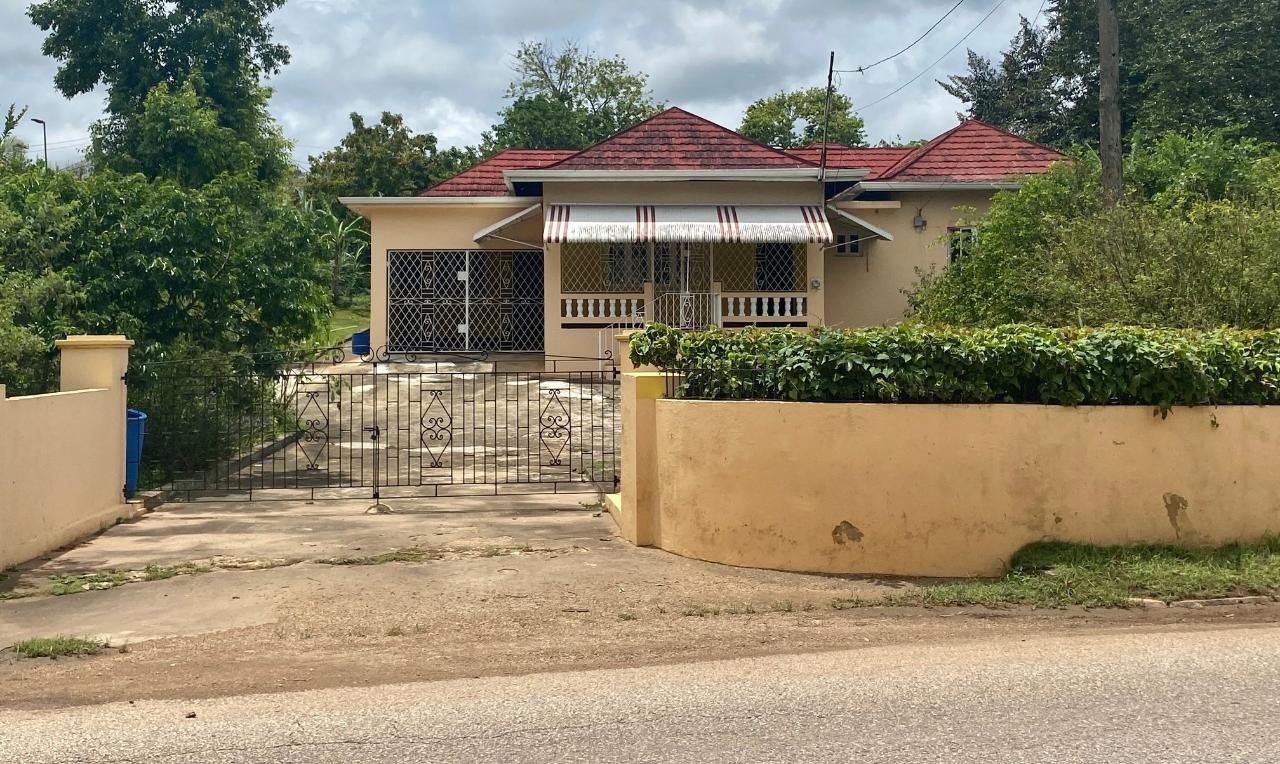 House for Sale Williamsfield
