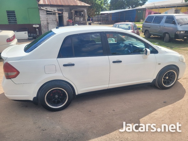 Nissan Tiida 1,6L 2010