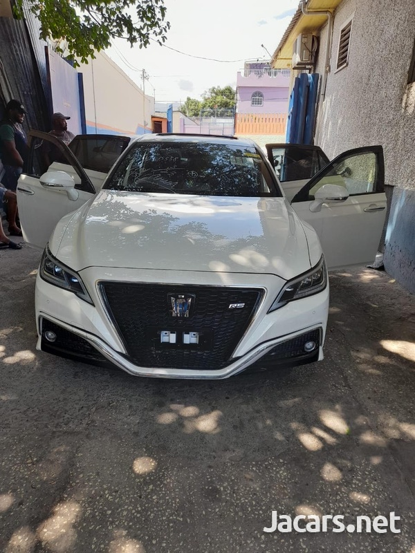 Toyota Crown 3,5L 2019