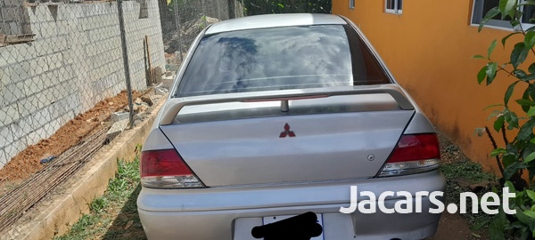 Mitsubishi Lancer 1,6L 2001