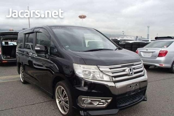 Honda Stepwgn Spada 1,9L 2013