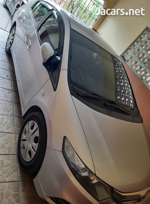 Honda Insight 1,5L 2013