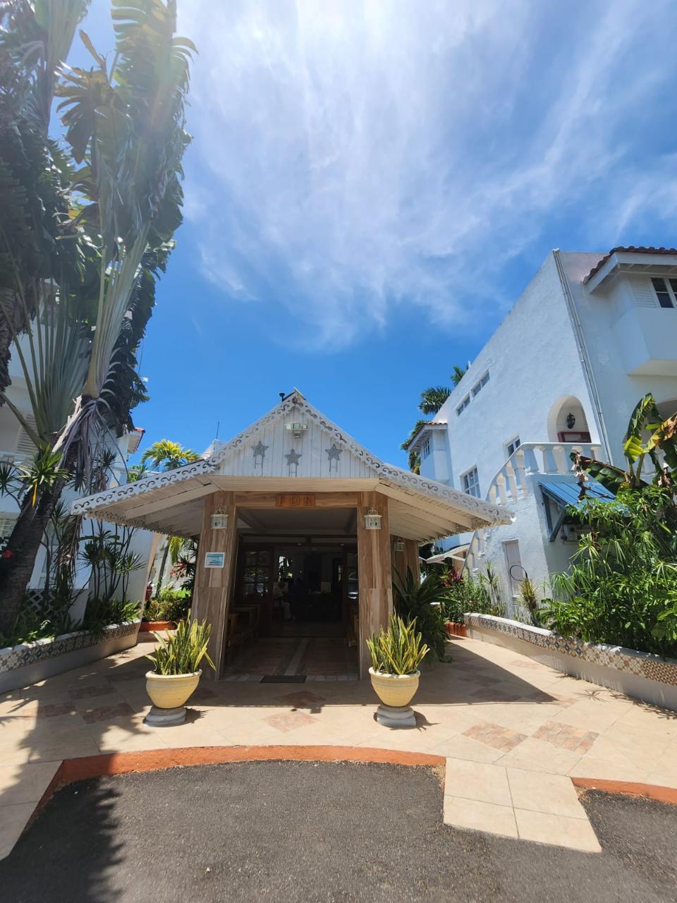 Resort Apartment/Villa for Sale   Runaway Bay