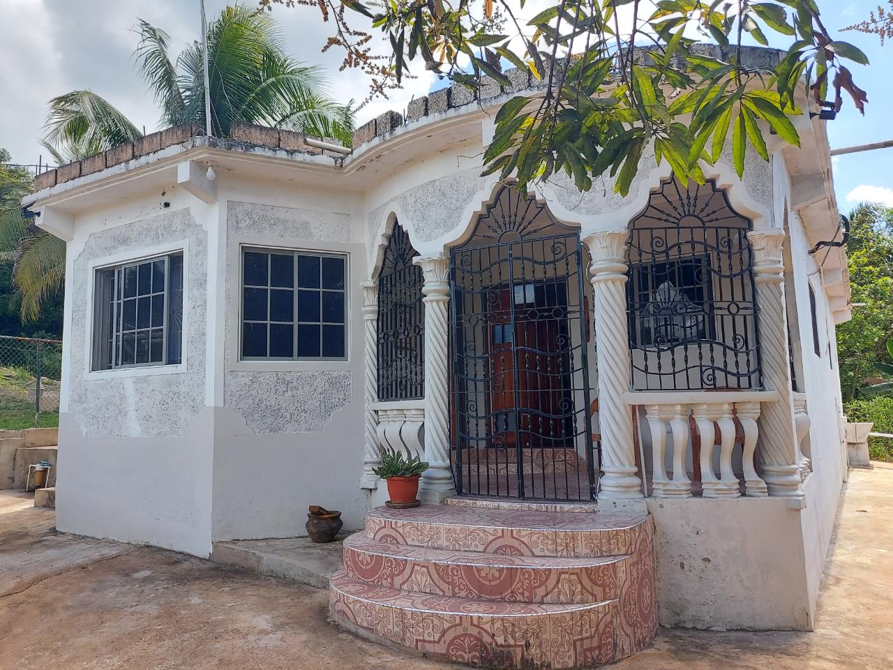 House for Sale   Linstead