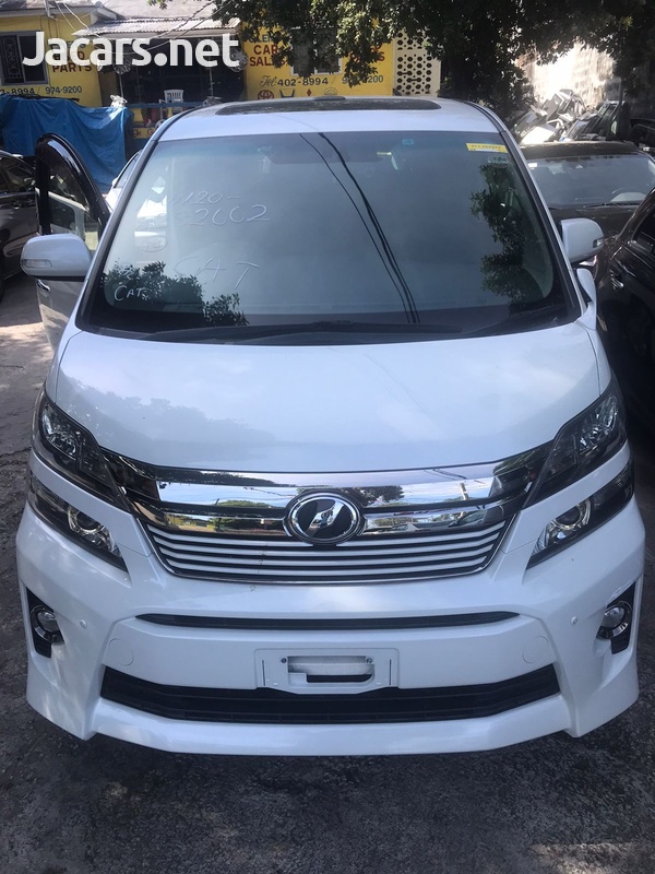 Toyota Vellfire 2,5L 2013