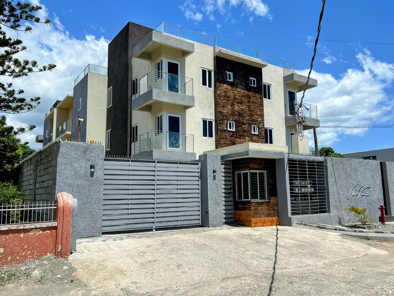 Apartment for Sale   Molynes Gardens