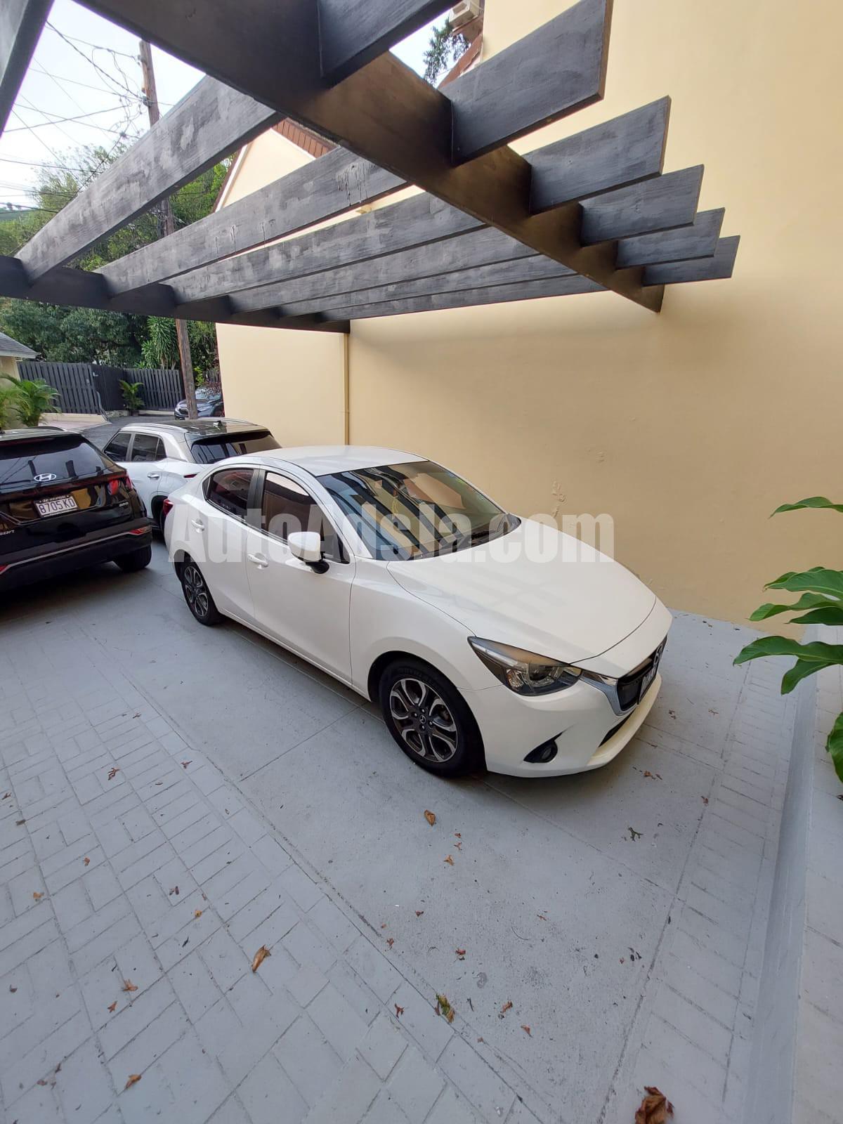 2016 Mazda 2 15A Deluxe