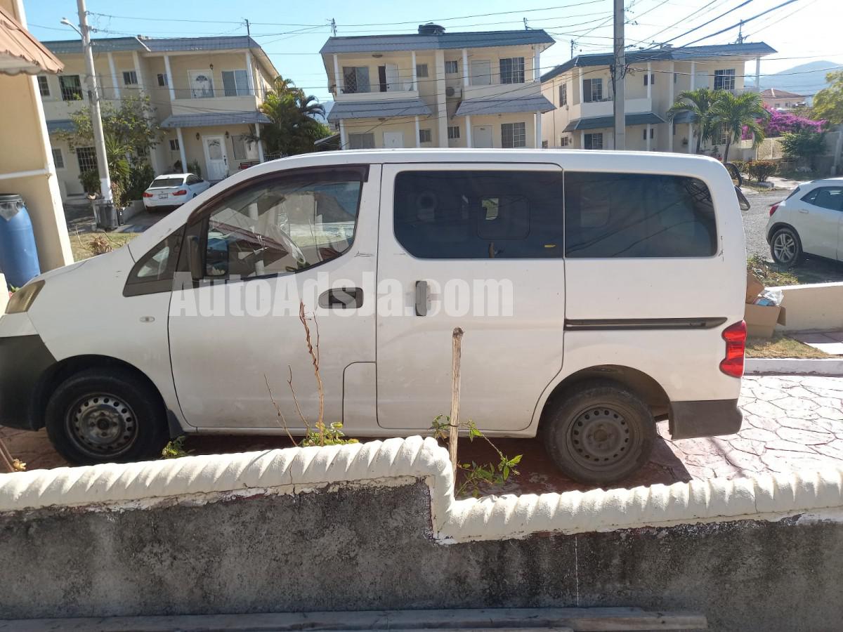 2014 Nissan NV200