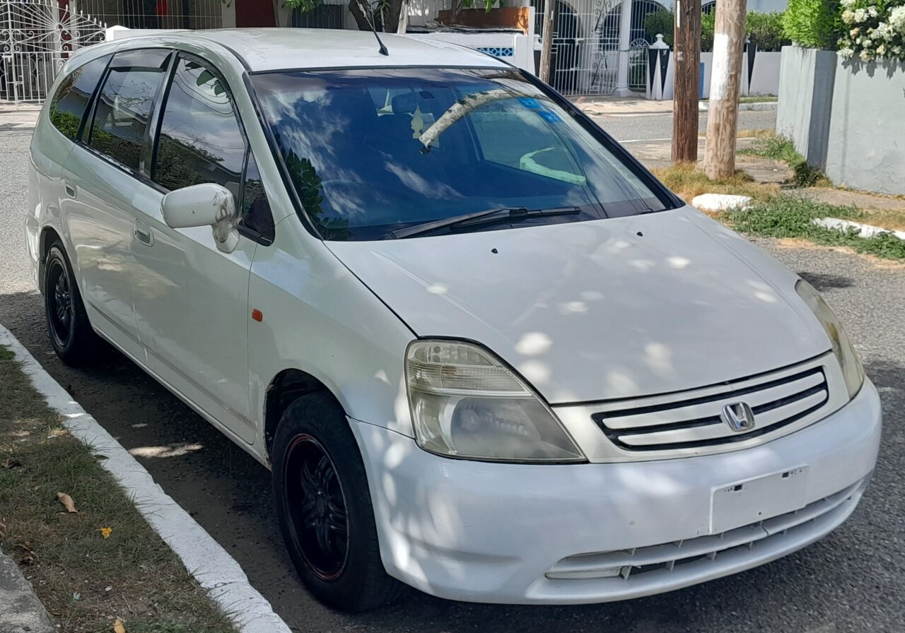 For Sale: 2002 HONDA STREAM 580K