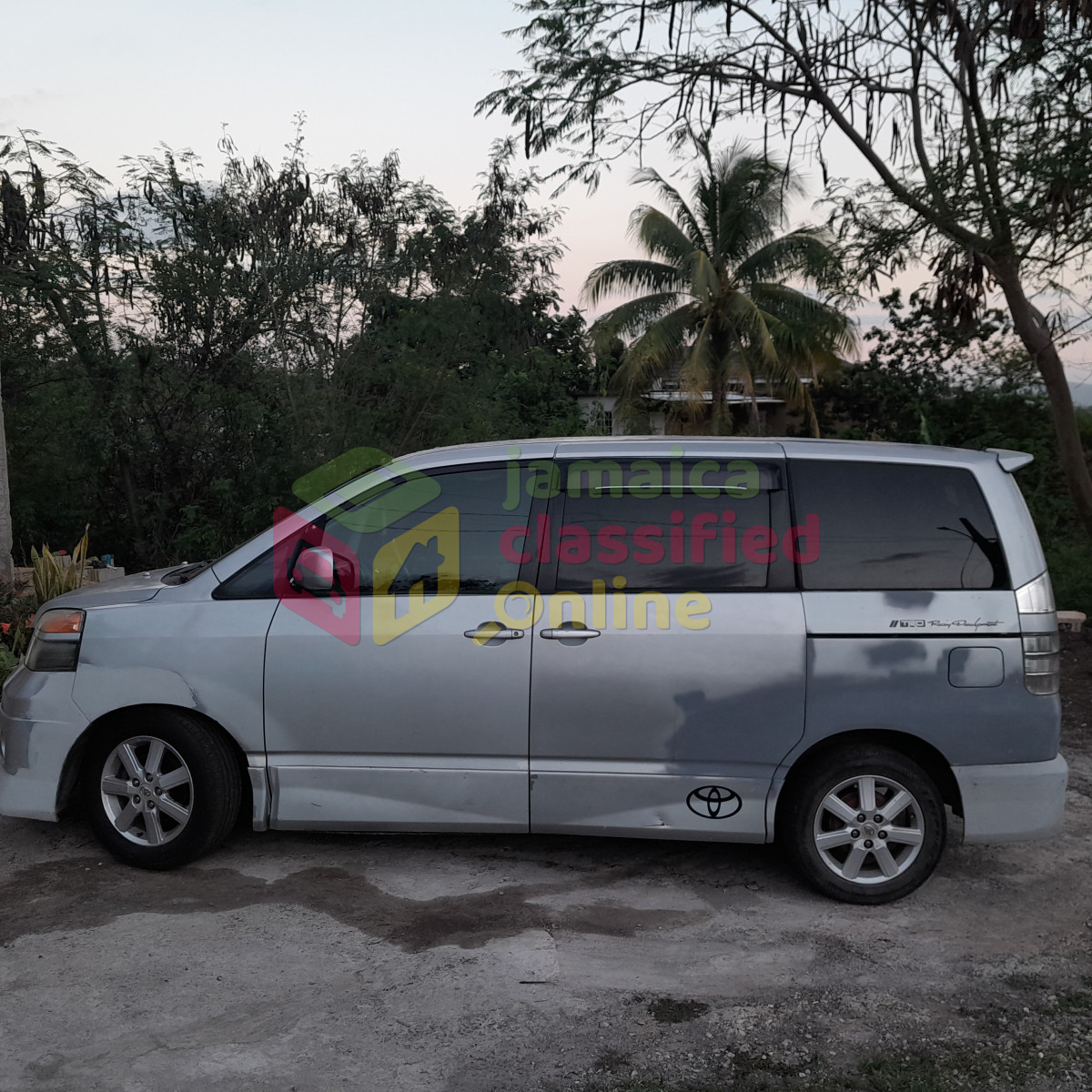 For Sale: 2002 Toyota Voxy