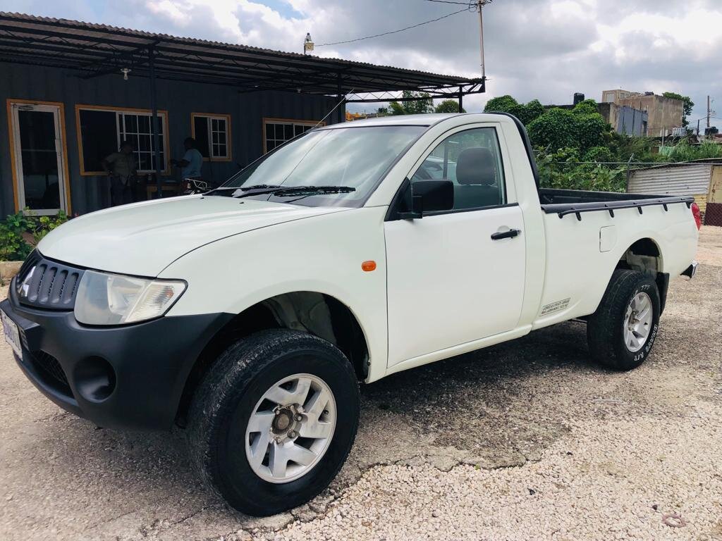 For Sale: 2007 MITSUBISHI L200