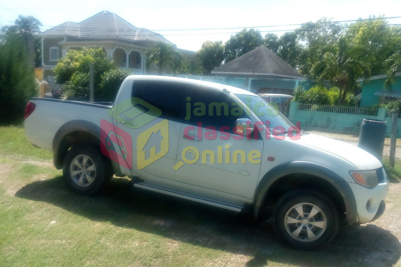 For Sale: 2008 Mitsubishi L 200