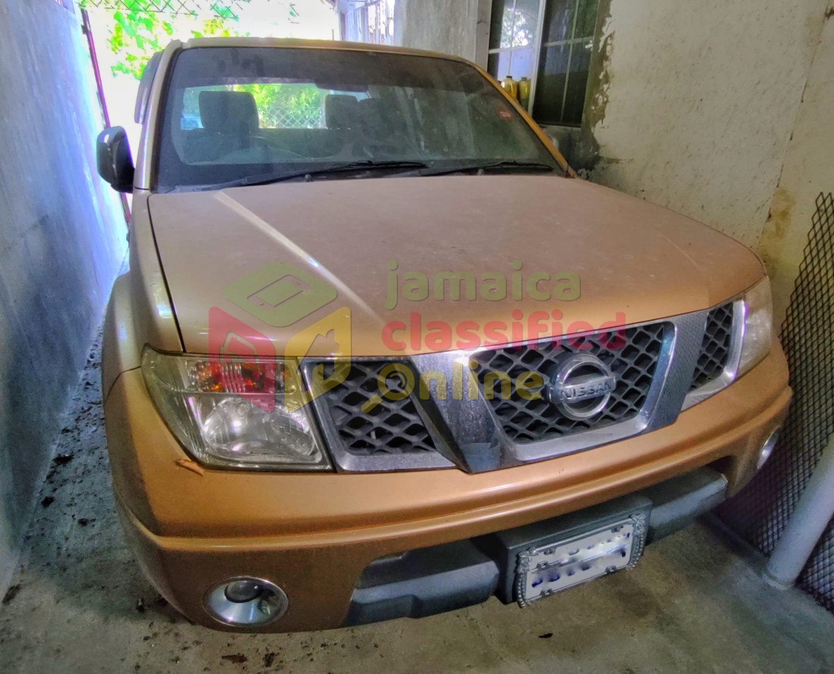 For Sale: 2008 Nissan Navara Truck