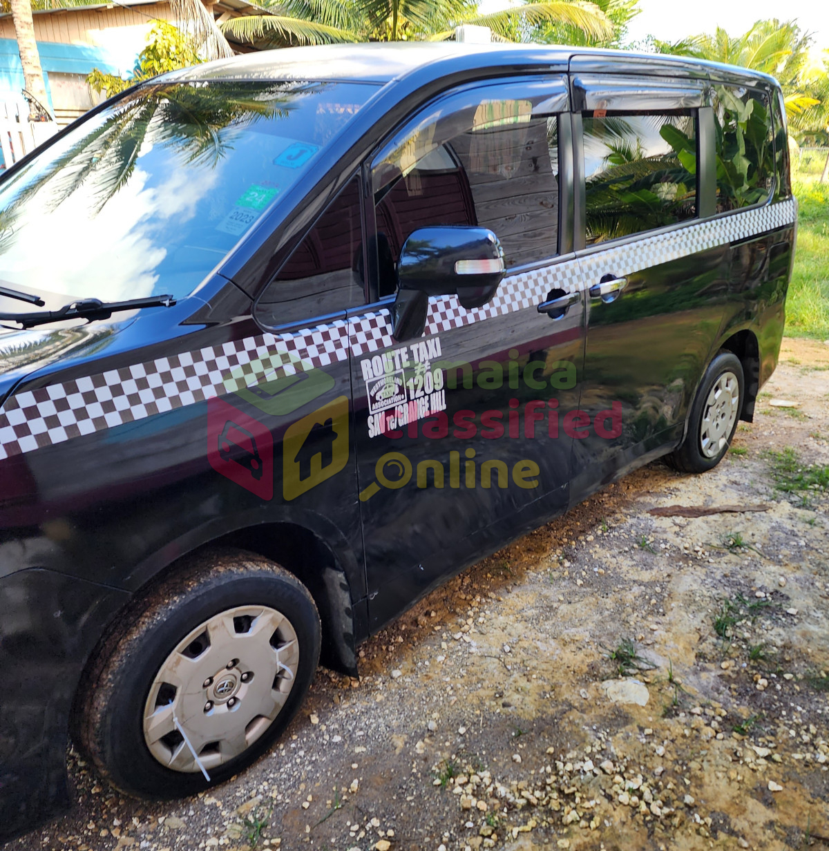 For Sale: 2009 Toyota Voxy $1.3m