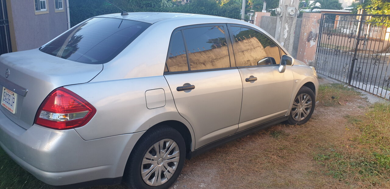 For Sale: 2010 NISSAN TIIDA