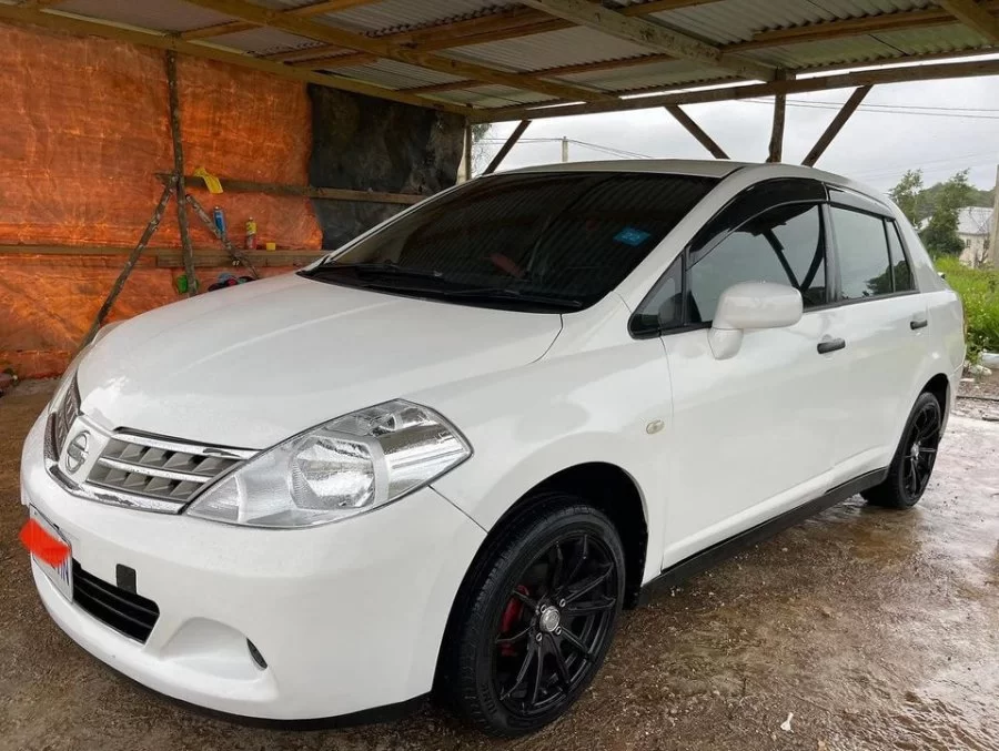 2010 Tiida
