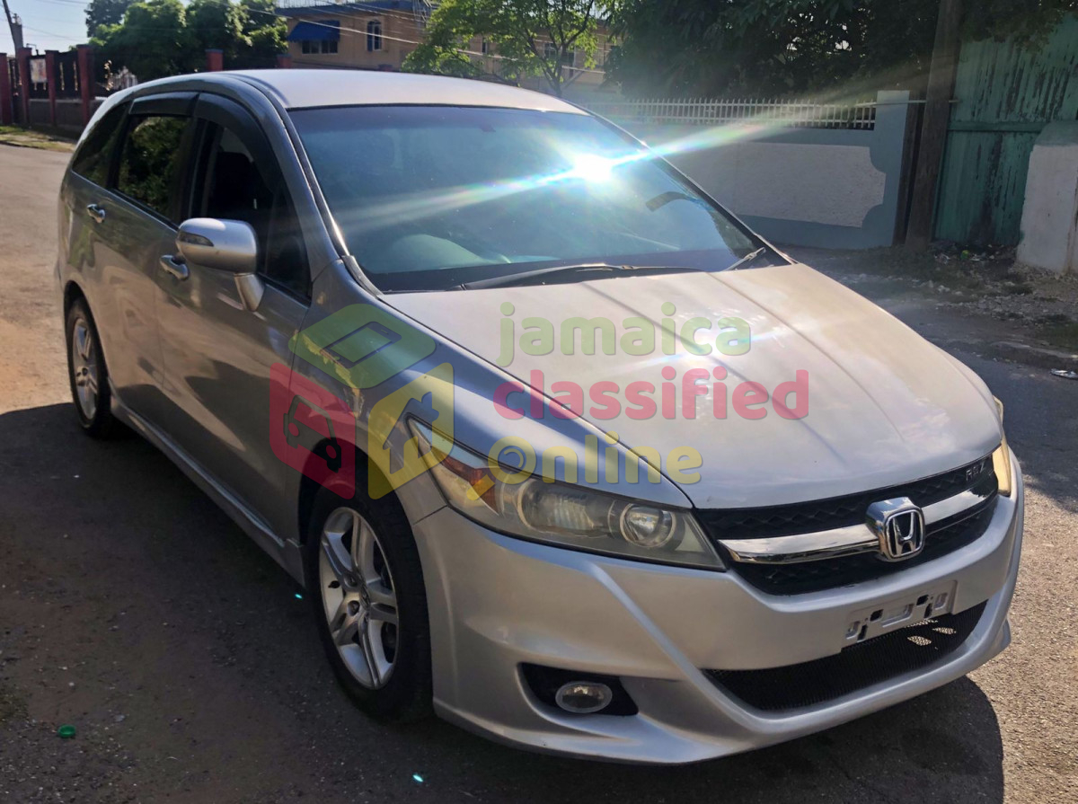 For Sale: 2011 Honda Stream RSZ