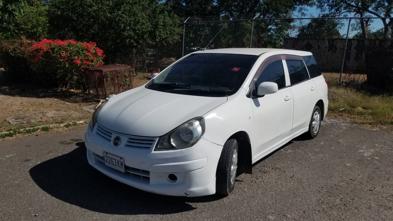For Sale: 2011 Nissan Ad