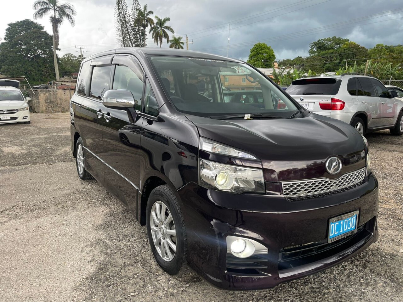 For Sale: 2011 TOYOTA VOXY