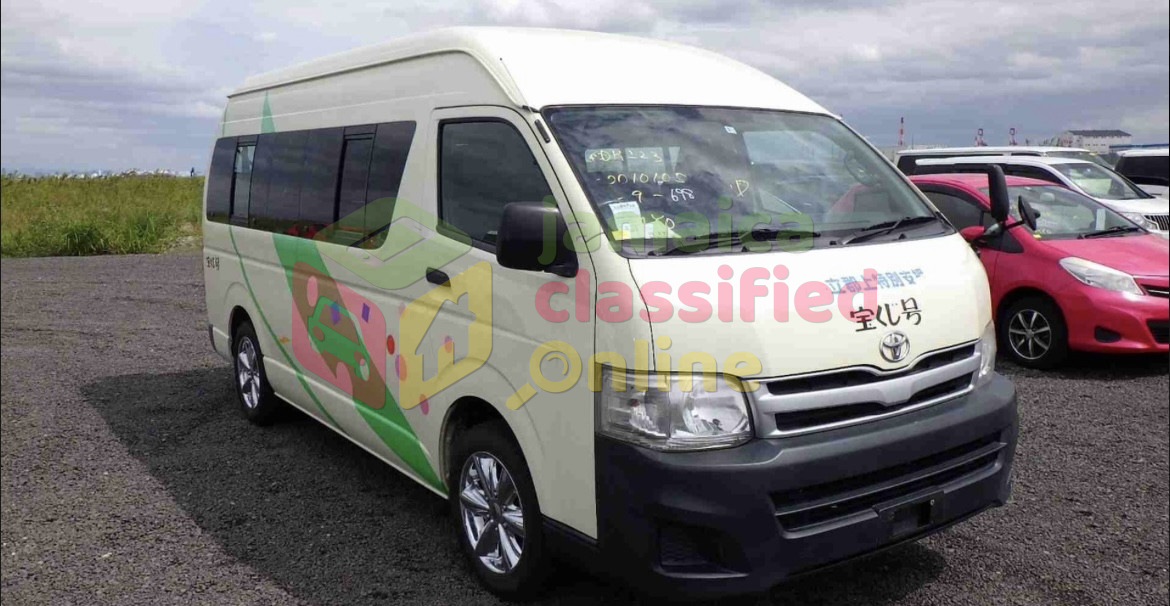For Sale: 2011 Toyota Hiace Newly Imported 15 Seater