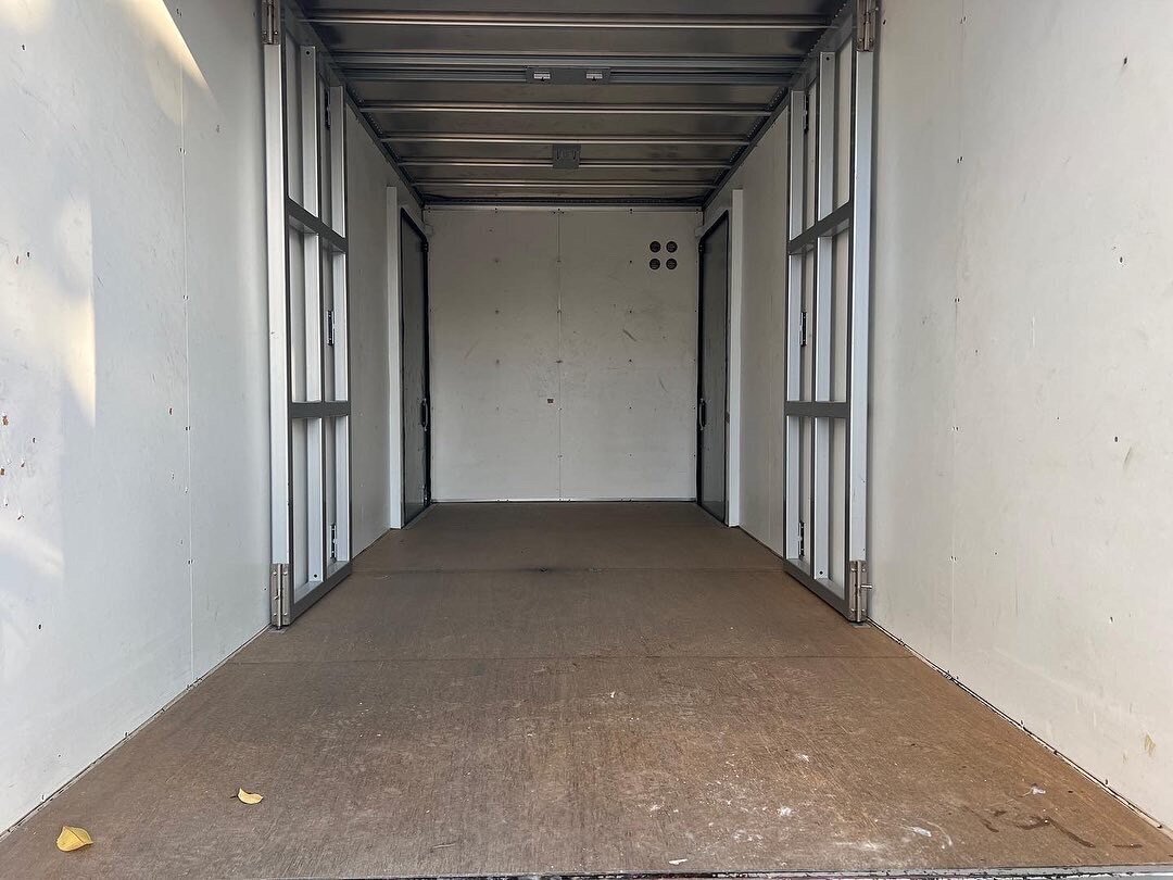 For Sale: 2012 Isuzu Elf 5 Ton