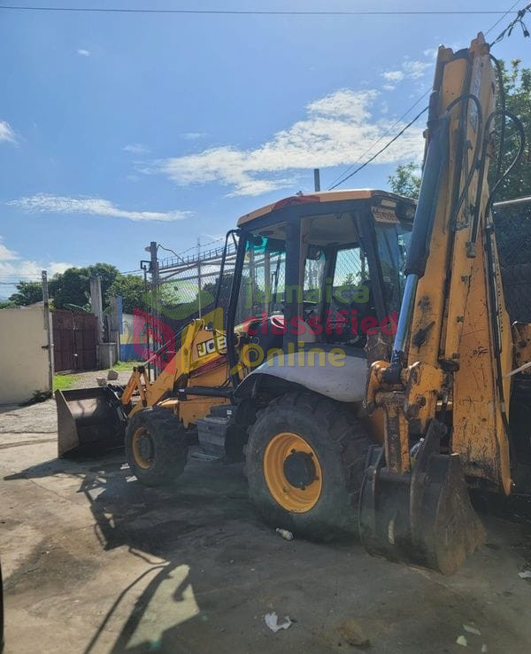 For Sale: 2012 JCB Backhoe