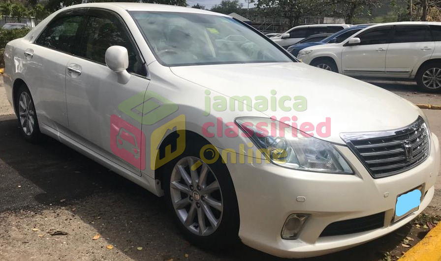 For Sale: 2012 TOYOTA CROWN ROYAL SALOON