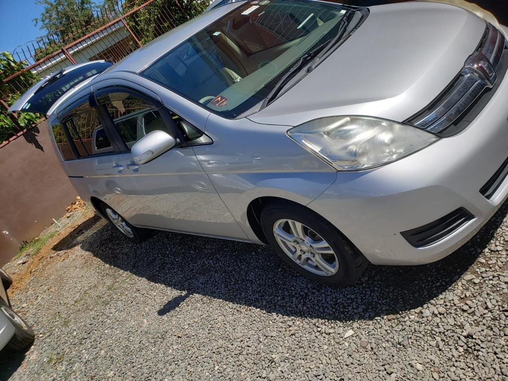 For Sale: 2012 Toyota Isis