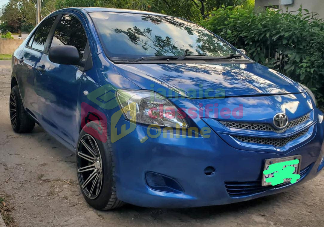 For Sale: 2012 Yaris Price Negotiable