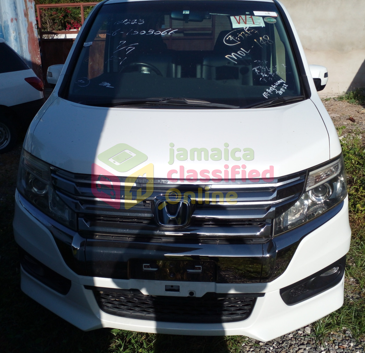 For Sale: 2013 Honda Stepwgn Sprada