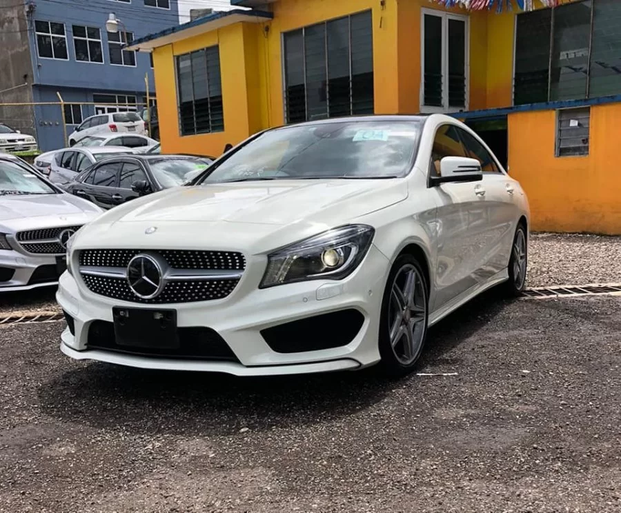 2013 Mercedes Benz CLA 180 ( Newly imported )