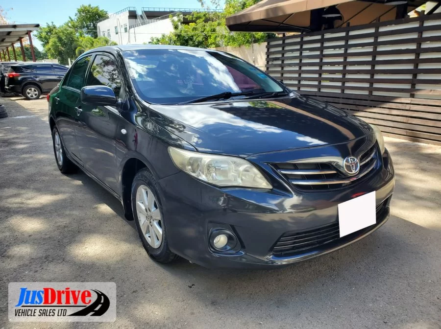 2013 TOYOTA COROLLA