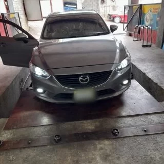 2014 Mazda Atenza