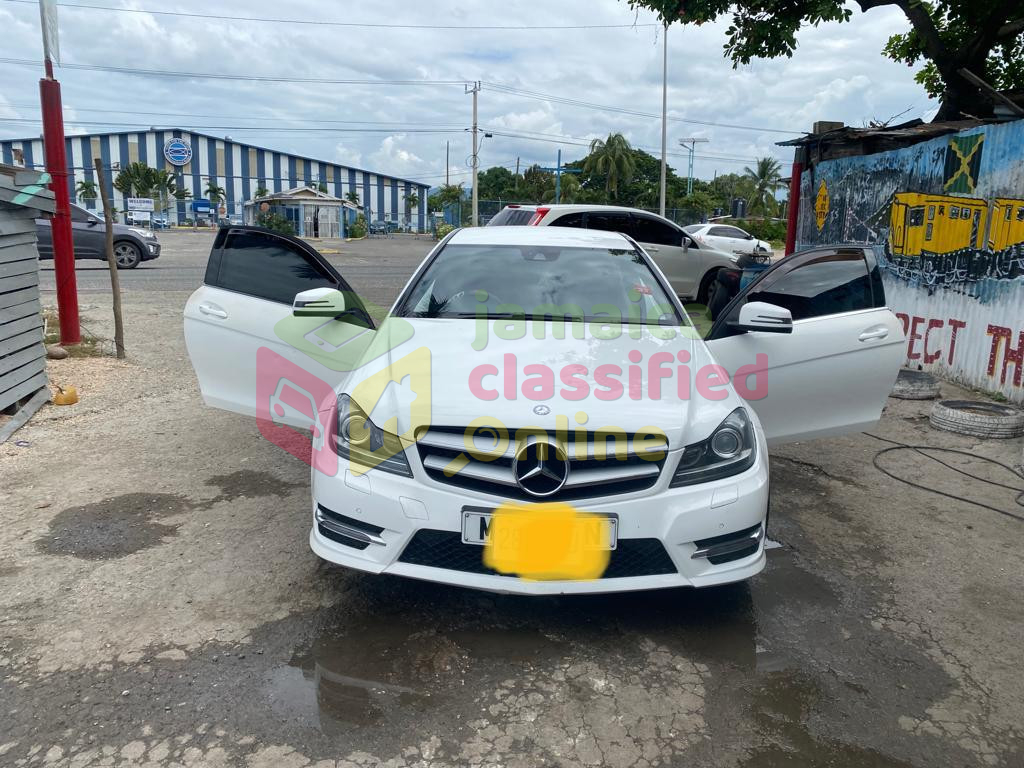 For Sale: 2014 Mercedes Benz C-180