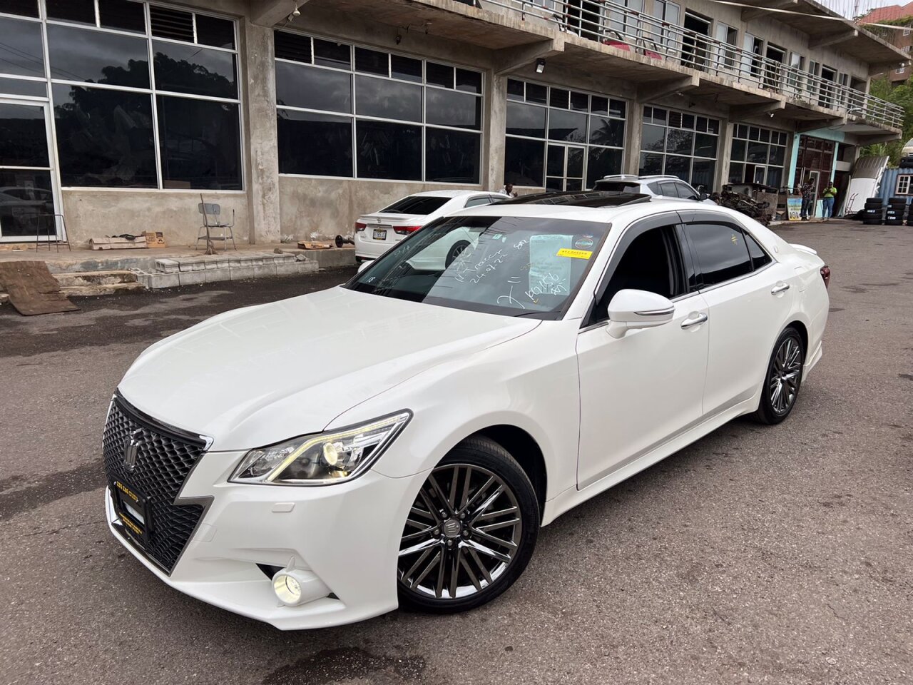 For Sale: 2014 Toyota Crown Athlete G