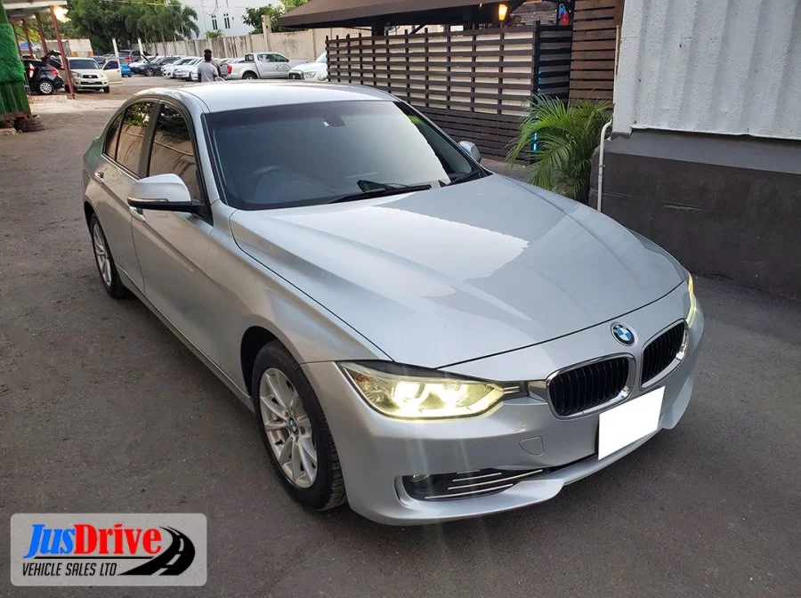 2015 BMW 316I