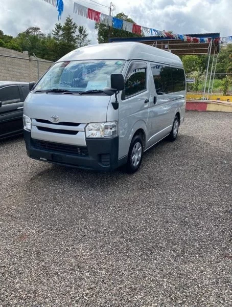 2015 Toyota Hiace