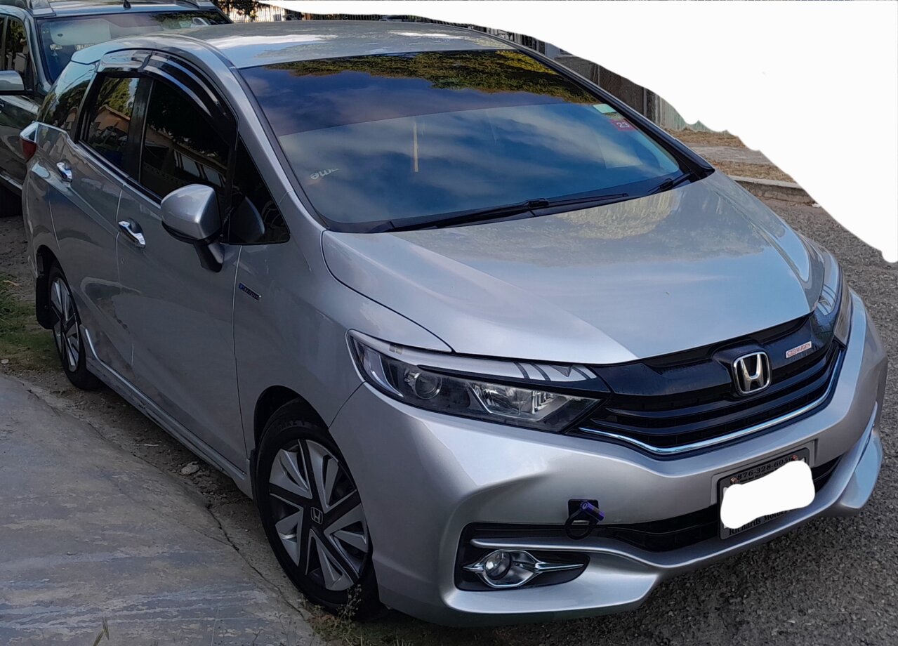 For Sale: 2016 HONDA FIT SHUTTLE 1.7M