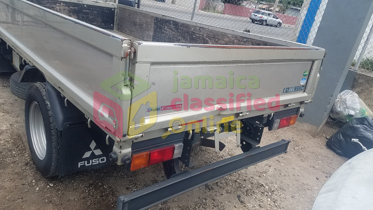 For Sale: 2016 Mitsubishi Canter Side Drop