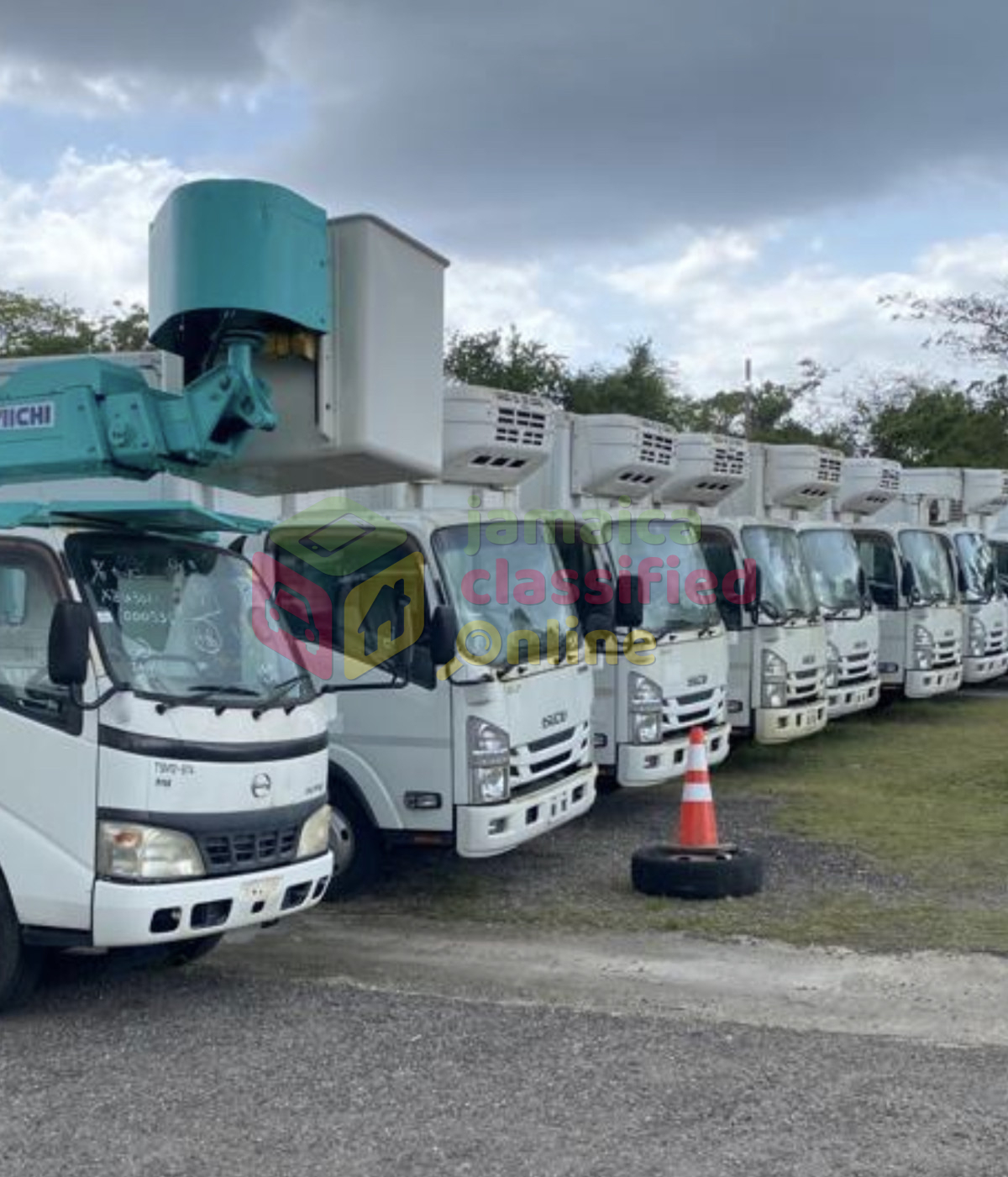 For Sale: 2016 N 2015 Isuzu SALE OUT