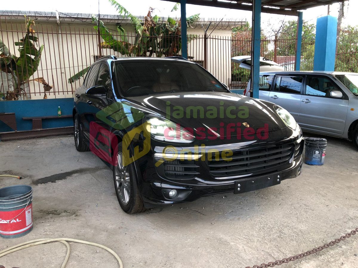 For Sale: 2018 Porsche Cayenne Platinum Edition