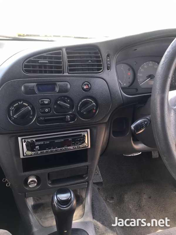 Mitsubishi Lancer 1,3L 1997
