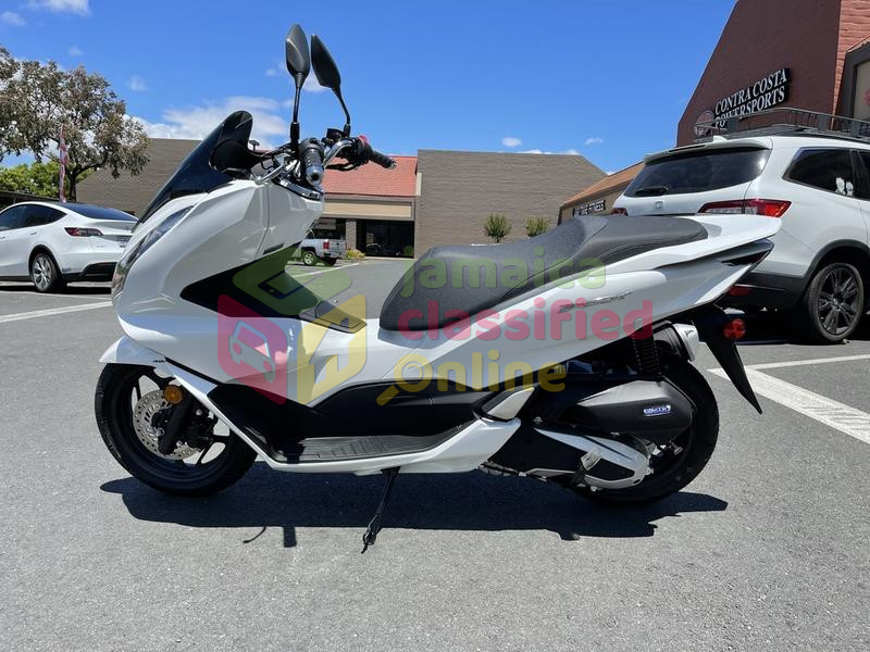 For Sale: 2022 Honda-Motorcycle-Scooter PCX ABS