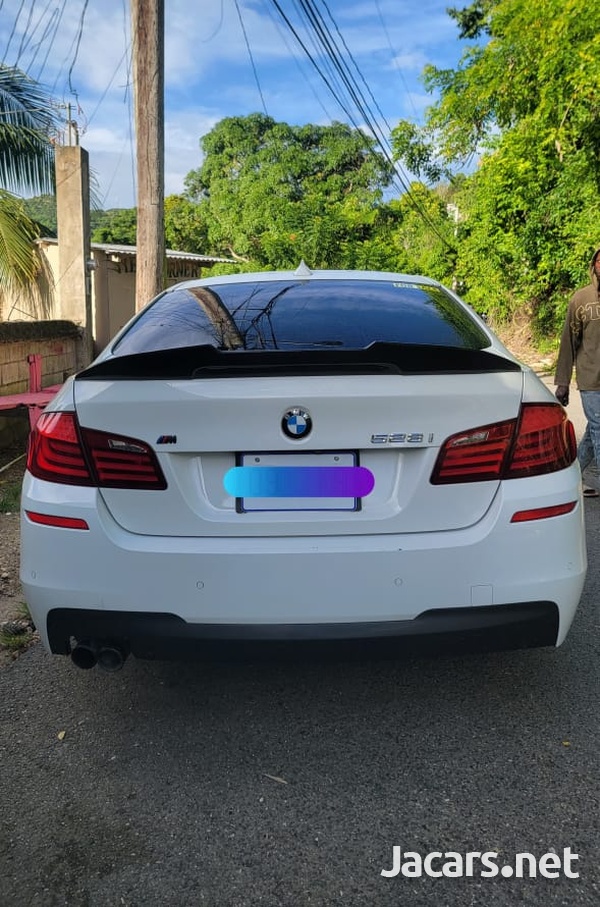 BMW 5-Series 2,0L 2012