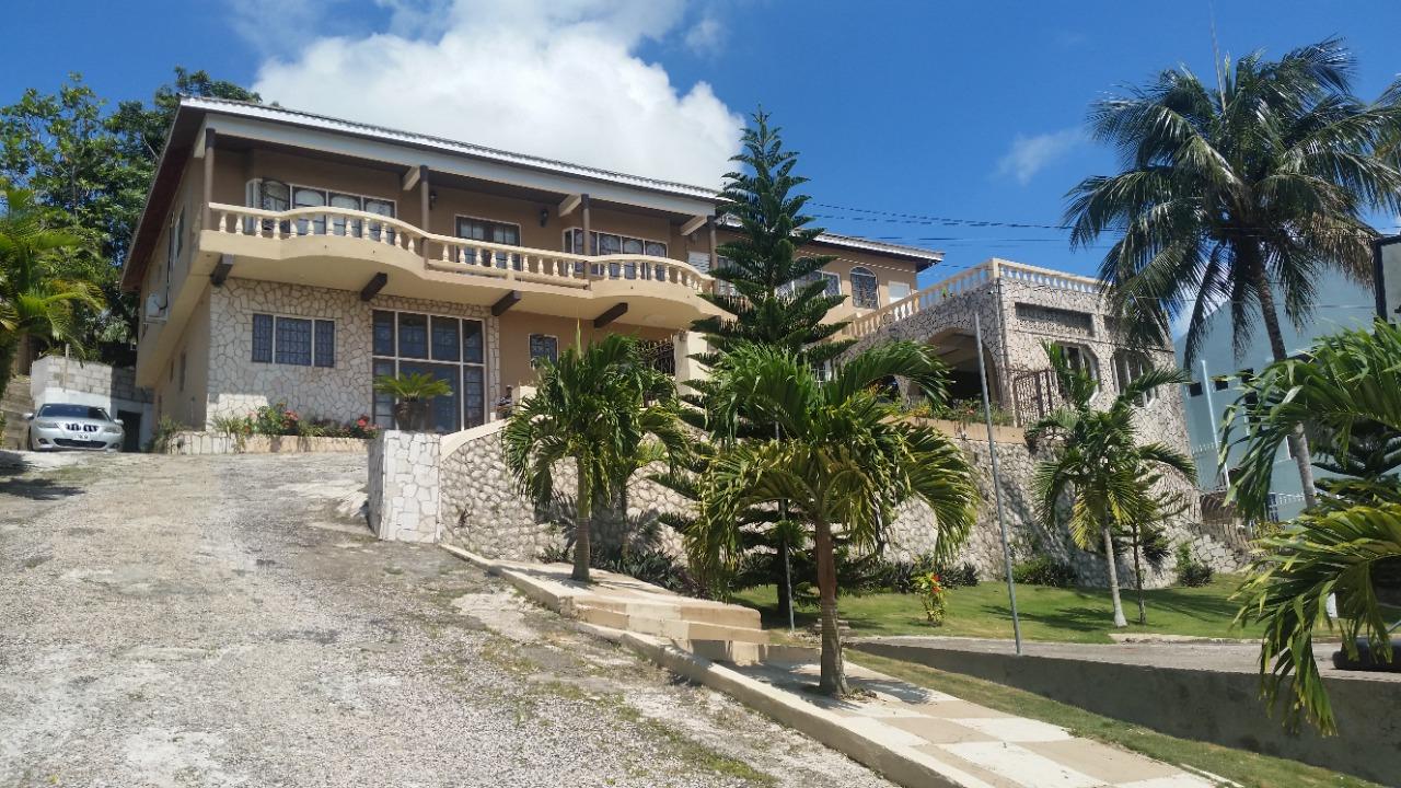 House for Private   Mandeville
