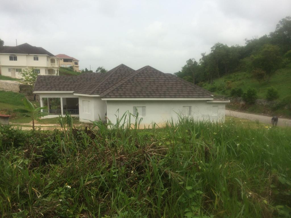 House for Sale   Banana Ground