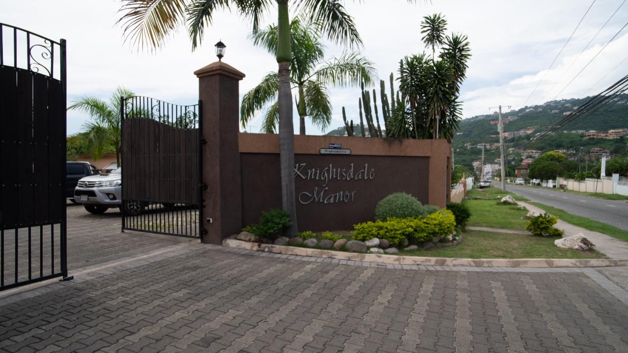 Apartment for Sale   Kingston 19